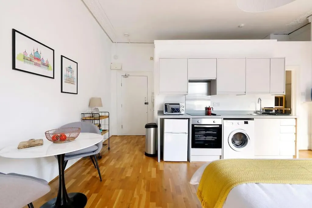 Light And Spacious Brunswick By The Sea Brighton