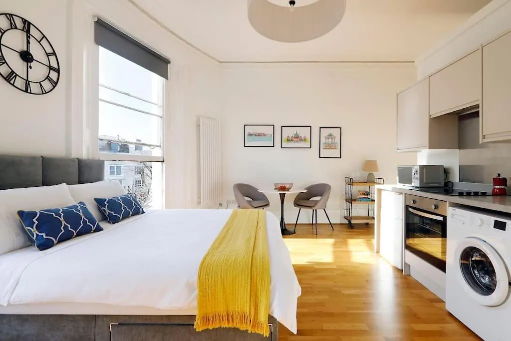 Light And Spacious Brunswick By The Sea Brighton