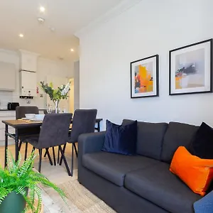 Apartment Cosy 2 Bedroom - Near & Shops!
