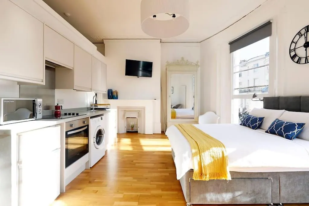 Light And Spacious Brunswick By The Sea Brighton Apartment